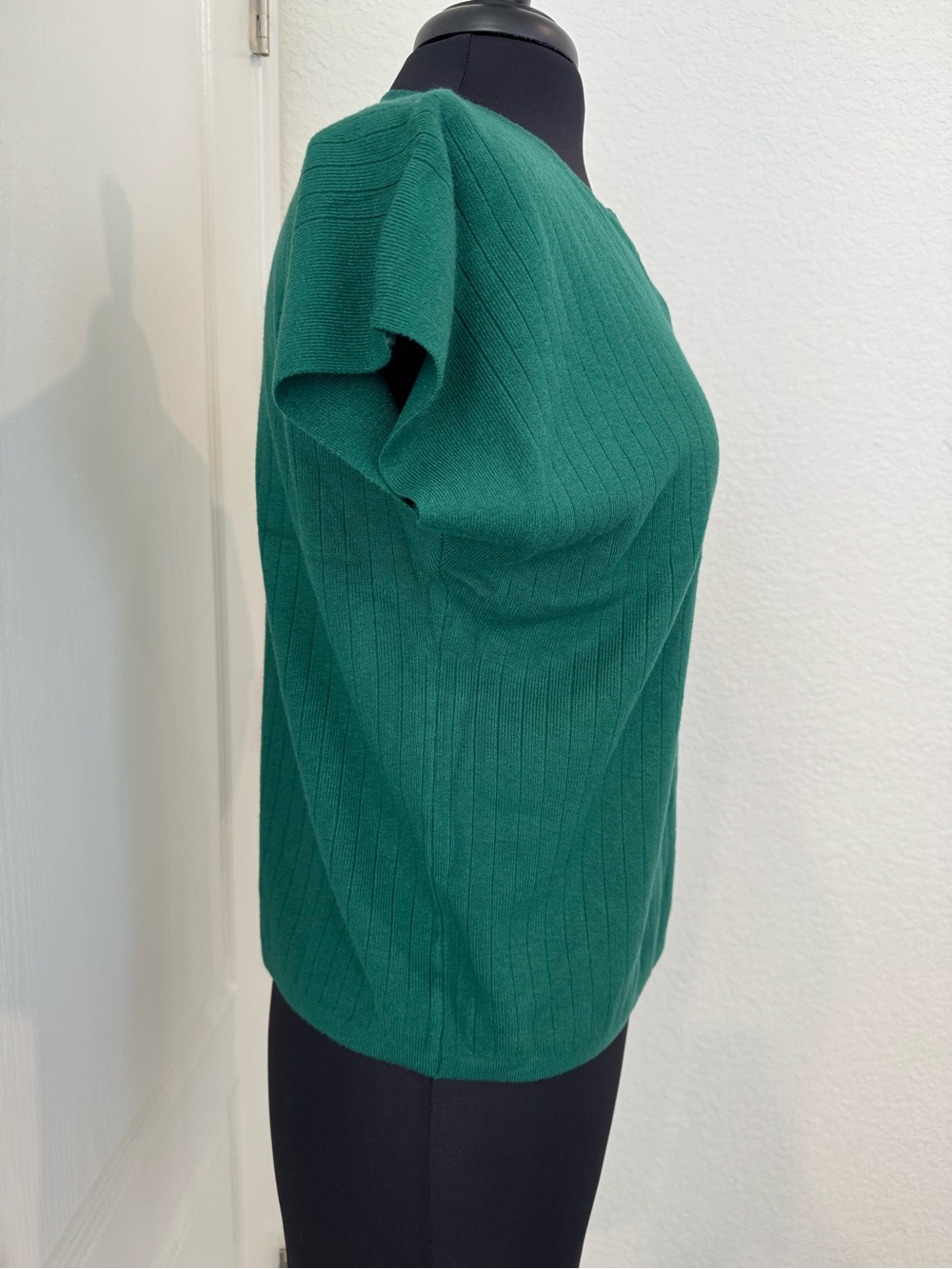 Green Ribbed Short-Sleeve Knitted Top - Picture 3 of 4